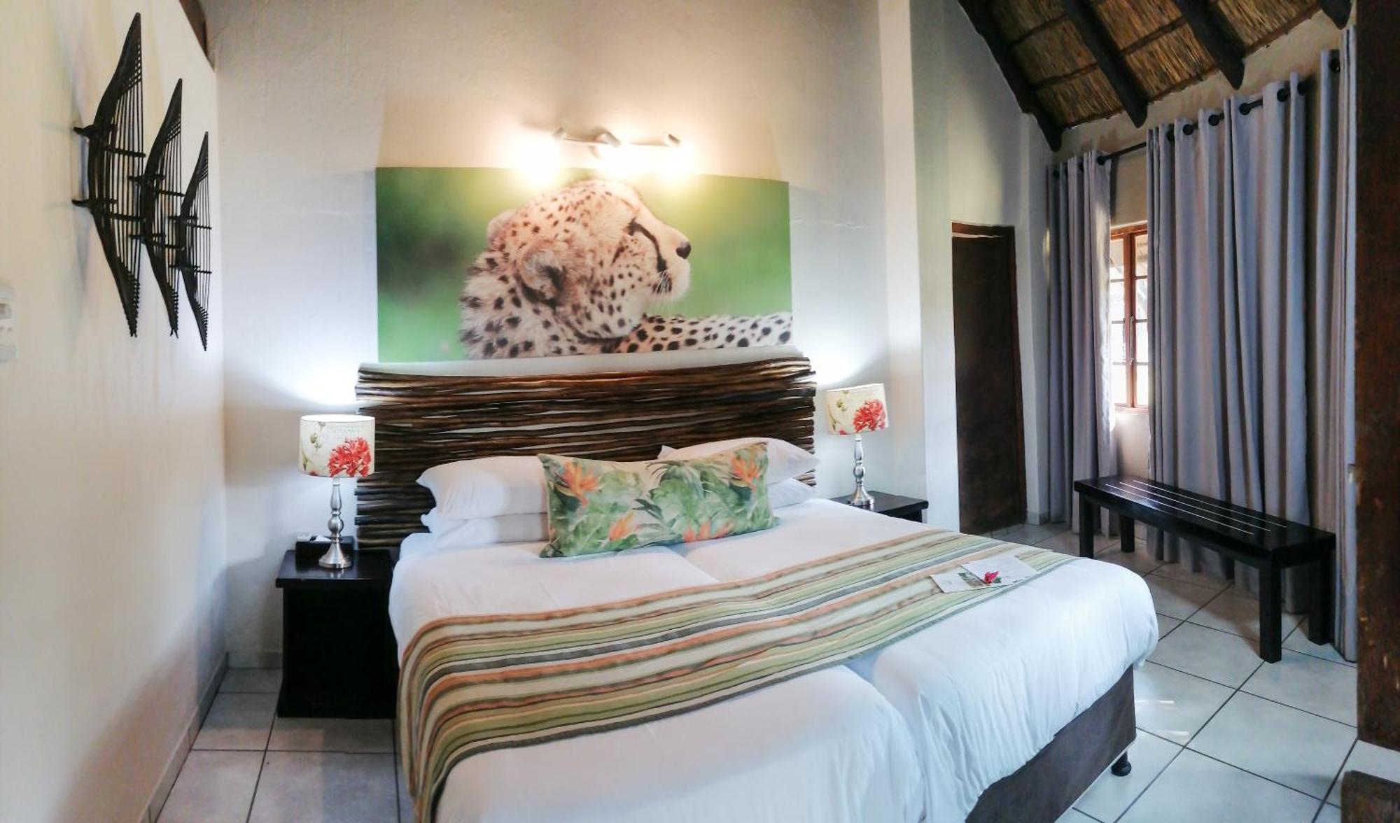 שלושלואי Emdoneni Lodge With Zululand Cat Conservation Project מראה חיצוני תמונה