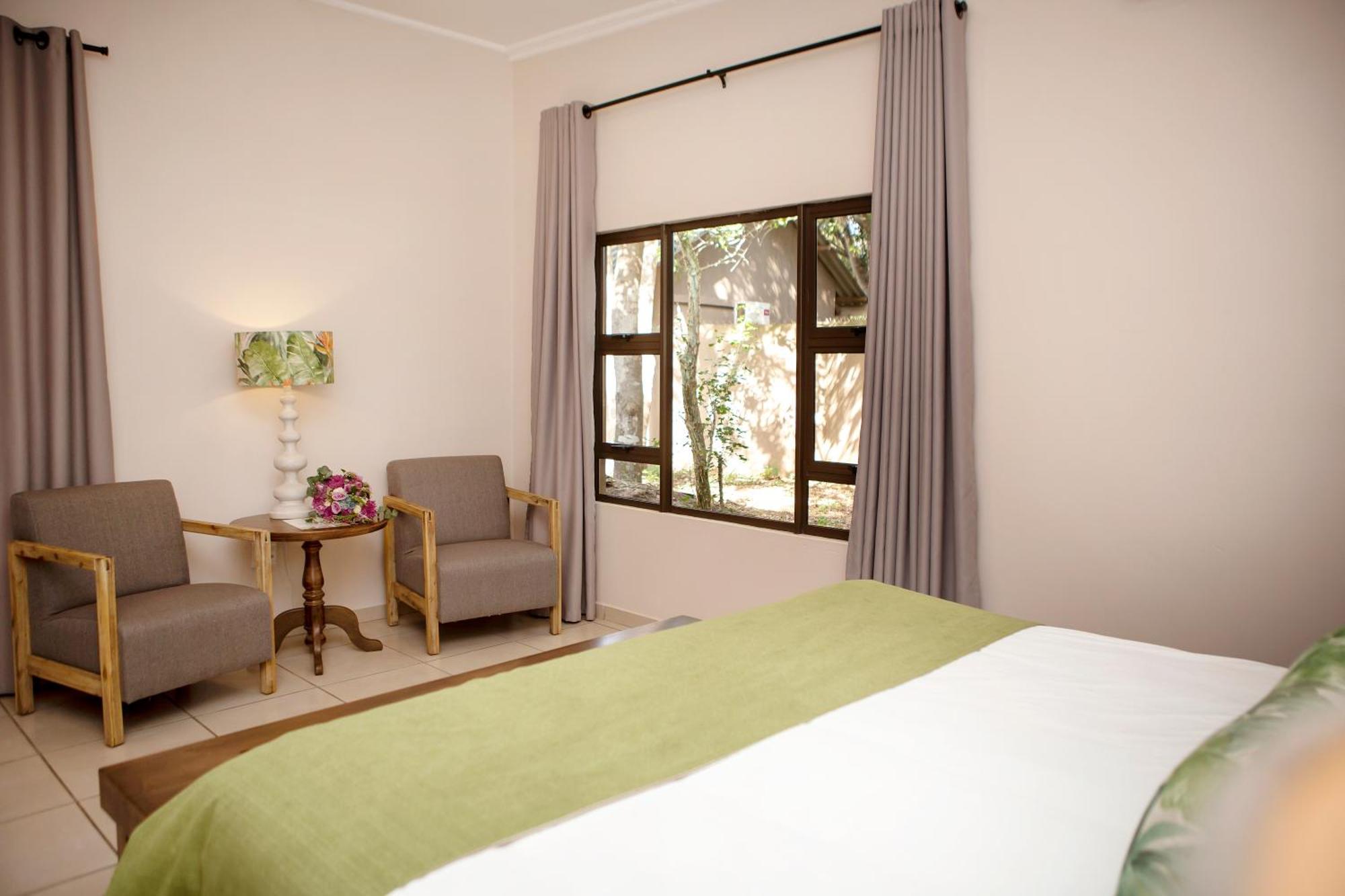 שלושלואי Emdoneni Lodge With Zululand Cat Conservation Project מראה חיצוני תמונה